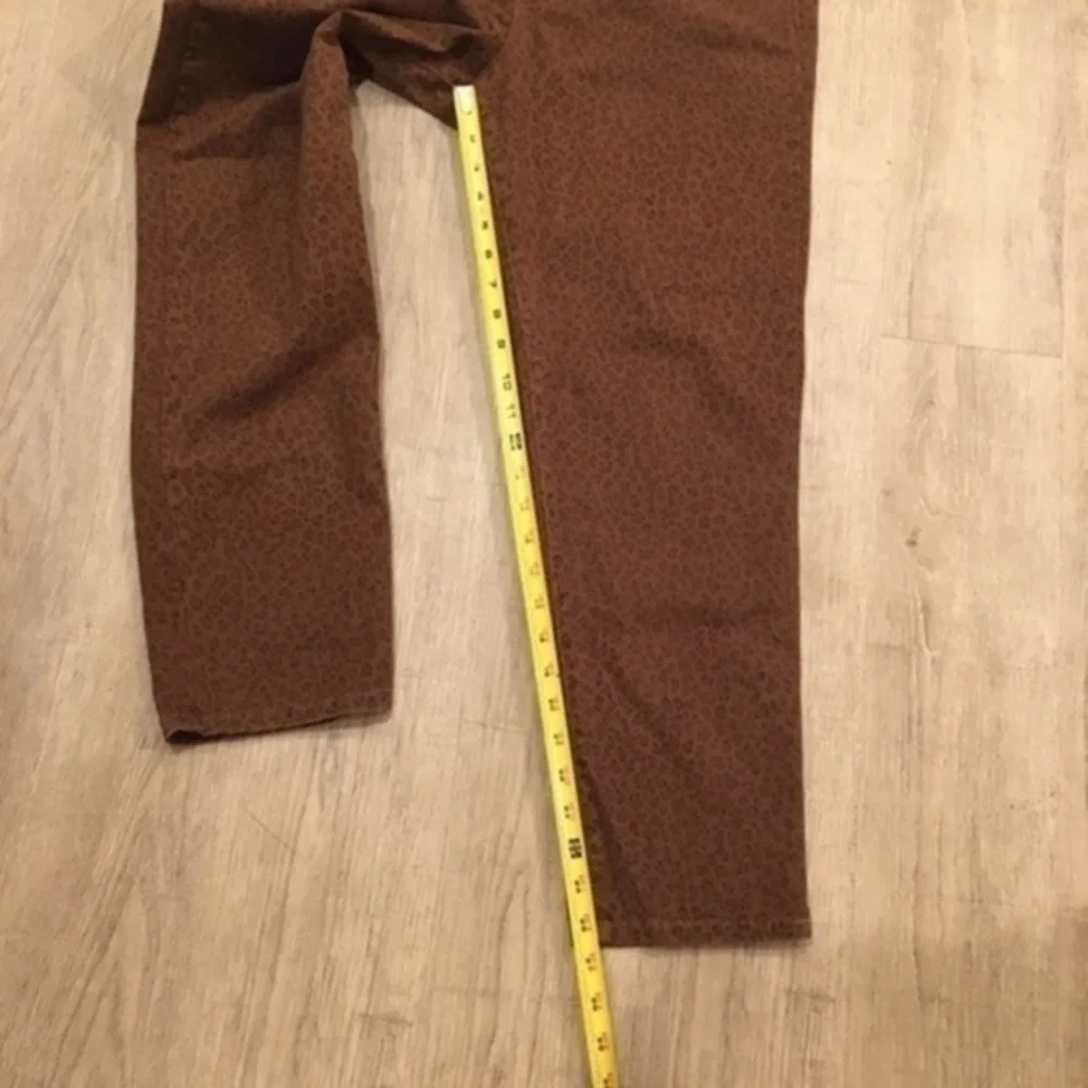 NYJD Brown Cheetah Ankle Pants Size 14 Lift Tuck Technology Made in USA NWOT